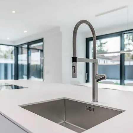 Villa Hochwertige Bauhaus Mit Pool Zum Erstbezug Vaterstetten